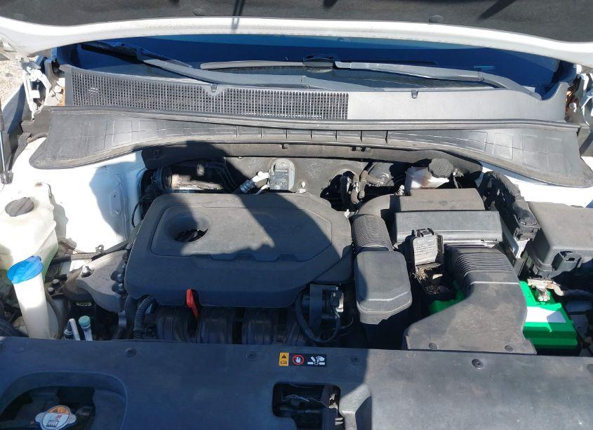 Photo 10 of 2016 Kia Sorento 2.4L LX (VIN 5XYPGDA33GG061132)