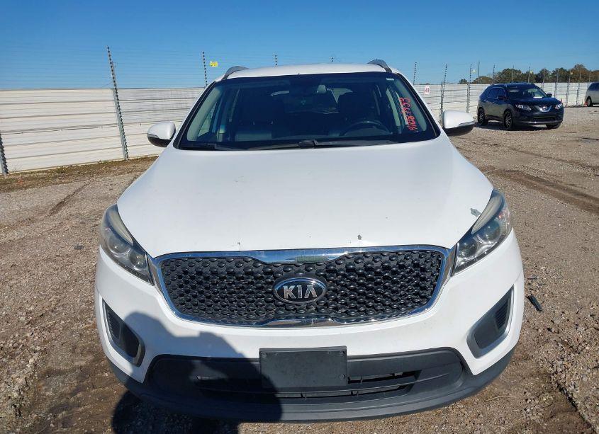 Photo 12 of 2016 Kia Sorento 2.4L LX (VIN 5XYPGDA33GG061132)
