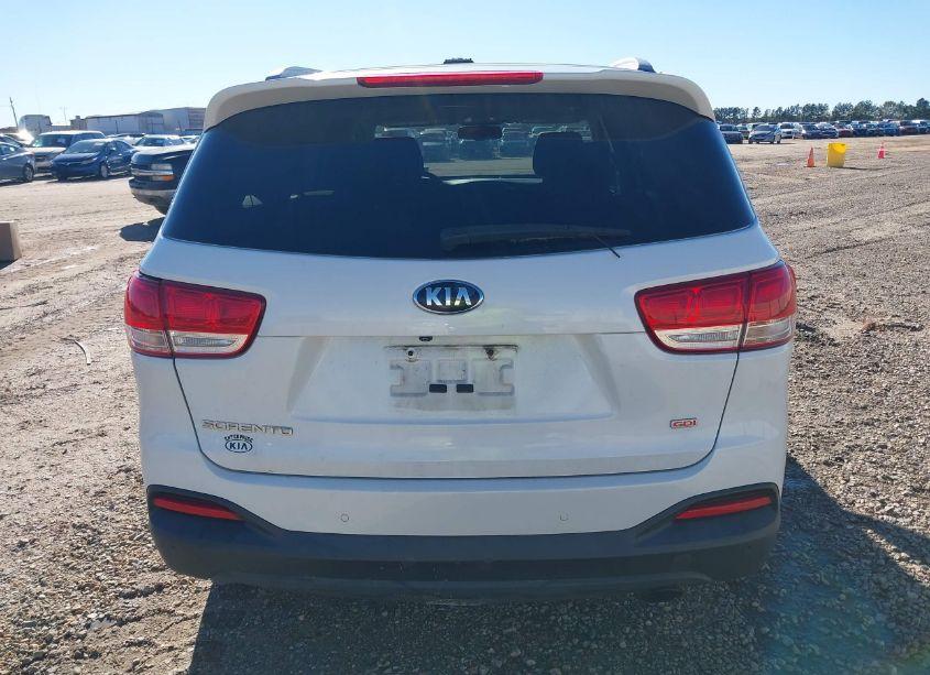 Photo 16 of 2016 Kia Sorento 2.4L LX (VIN 5XYPGDA33GG061132)