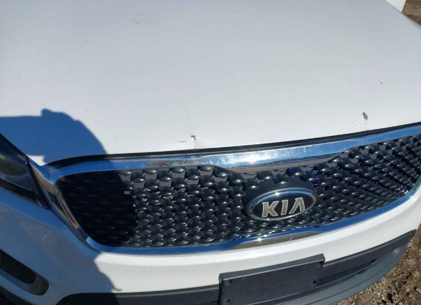 Photo 6 of 2016 Kia Sorento 2.4L LX (VIN 5XYPGDA33GG061132)