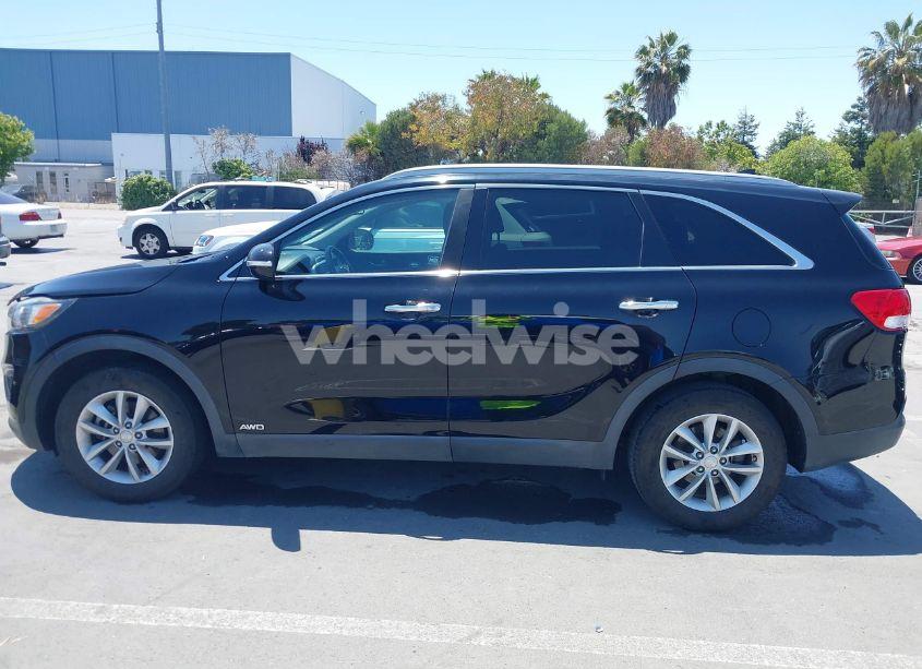 Photo 14 of 2016 Kia Sorento 2.4L LX (VIN 5XYPGDA33GG061356)