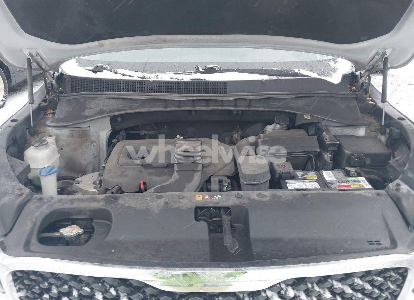 Photo 10 of 2016 Kia Sorento 2.4L LX (VIN 5XYPGDA33GG097841)