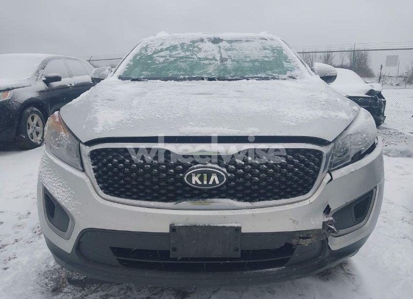 Photo 11 of 2016 Kia Sorento 2.4L LX (VIN 5XYPGDA33GG097841)