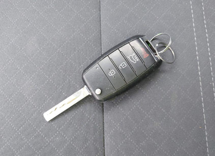 Photo 11 of 2016 Kia Sorento 2.4L LX (VIN 5XYPGDA33GG156497)