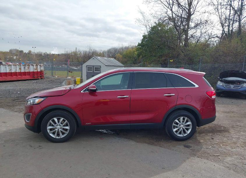 Photo 14 of 2016 Kia Sorento 2.4L LX (VIN 5XYPGDA33GG156497)