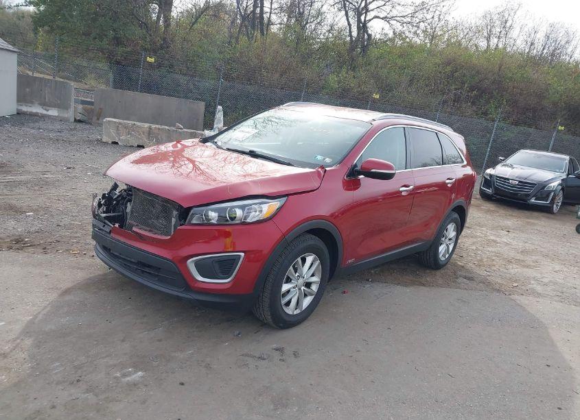 Photo 2 of 2016 Kia Sorento 2.4L LX (VIN 5XYPGDA33GG156497)