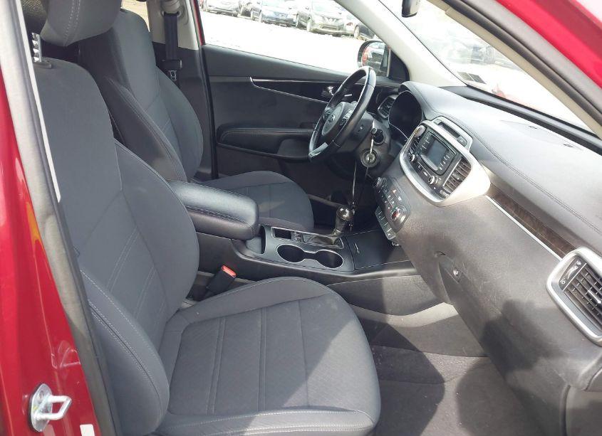 Photo 5 of 2016 Kia Sorento 2.4L LX (VIN 5XYPGDA33GG156497)