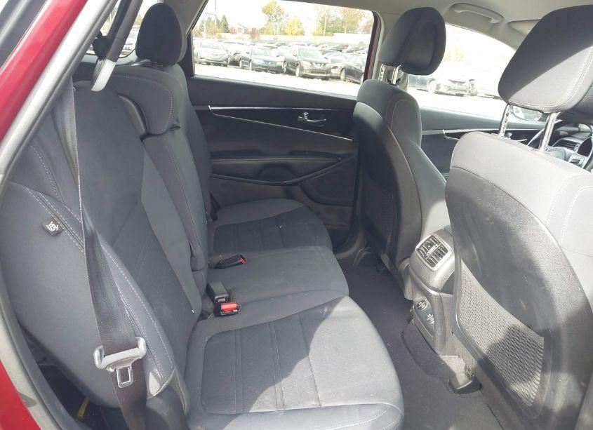 Photo 8 of 2016 Kia Sorento 2.4L LX (VIN 5XYPGDA33GG156497)