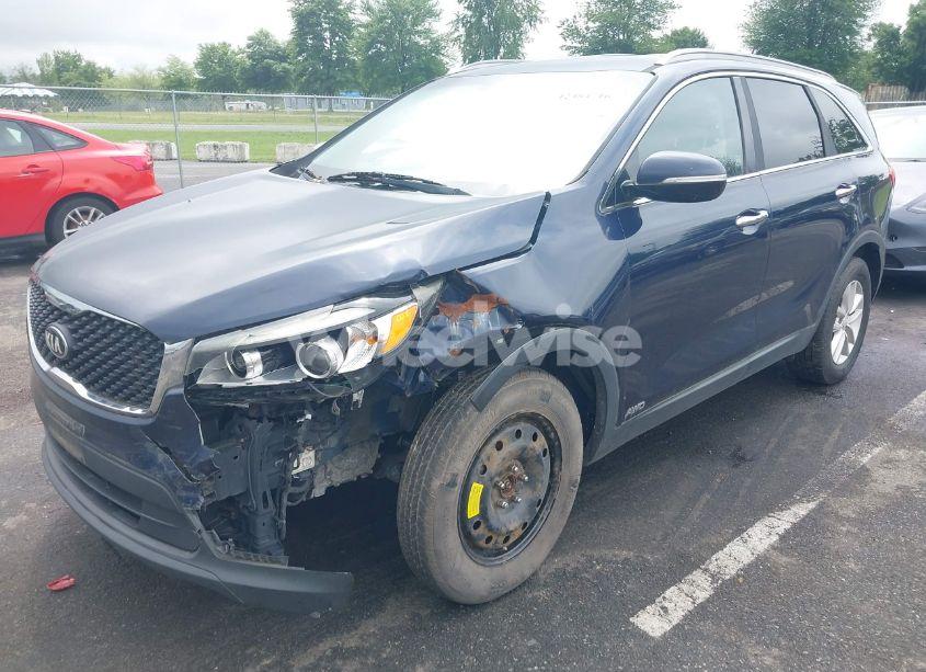 Photo 2 of 2016 Kia Sorento 2.4L LX (VIN 5XYPGDA33GG158847)