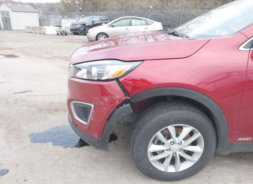 Photo 6 of 2017 Kia Sorento 2.4L LX (VIN 5XYPGDA33HG214061)