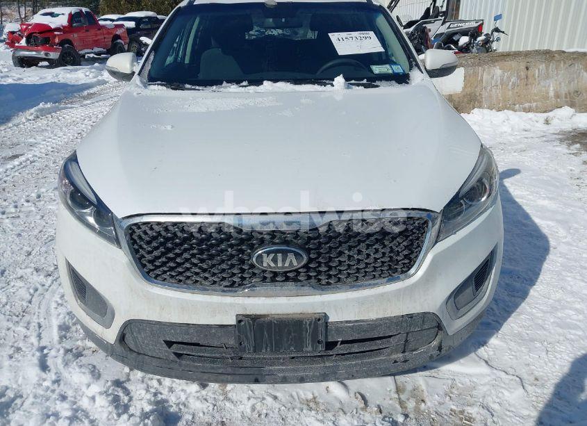 Photo 12 of 2017 Kia Sorento 2.4L LX (VIN 5XYPGDA33HG230101)