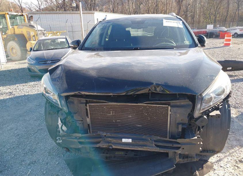 Photo 12 of 2017 Kia Sorento 2.4L LX (VIN 5XYPGDA33HG238831)