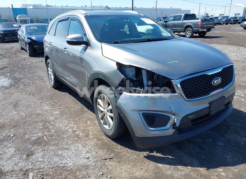 Photo 17 of 2017 Kia Sorento 2.4L LX (VIN 5XYPGDA33HG320641)