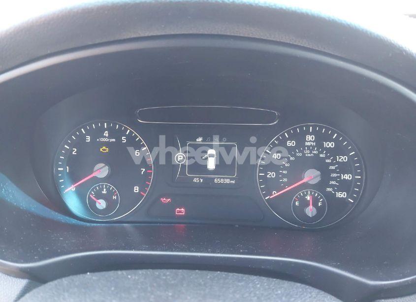 Photo 7 of 2017 Kia Sorento 2.4L LX (VIN 5XYPGDA33HG320641)