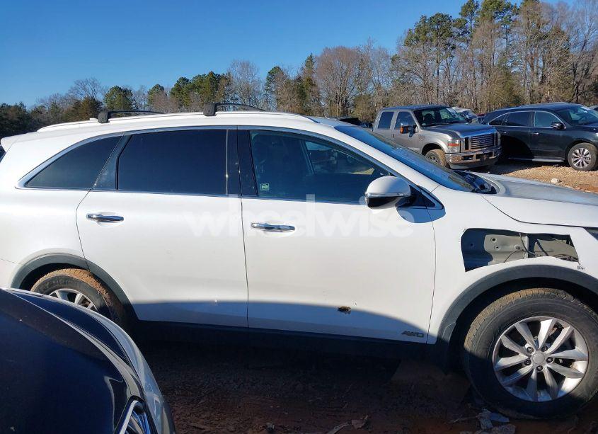 Photo 13 of 2018 Kia Sorento 2.4L LX (VIN 5XYPGDA33JG346646)