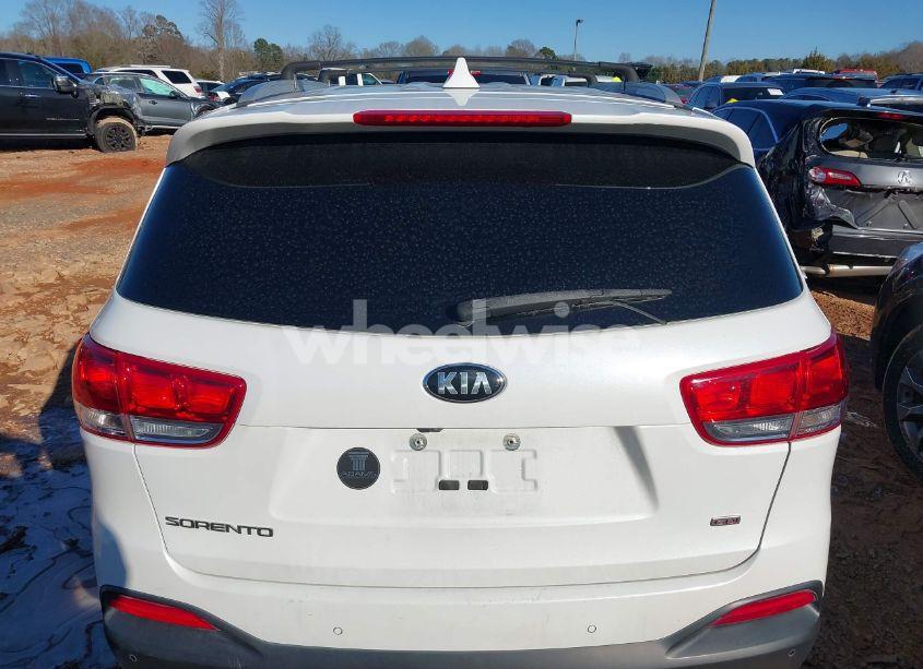 Photo 16 of 2018 Kia Sorento 2.4L LX (VIN 5XYPGDA33JG346646)