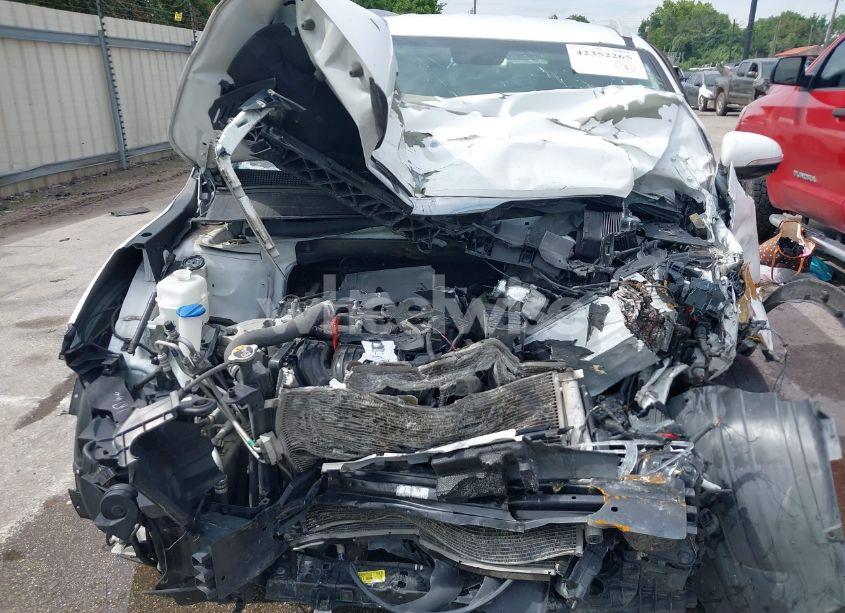 Photo 10 of 2019 Kia Sorento 2.4L LX (VIN 5XYPGDA33KG440074)