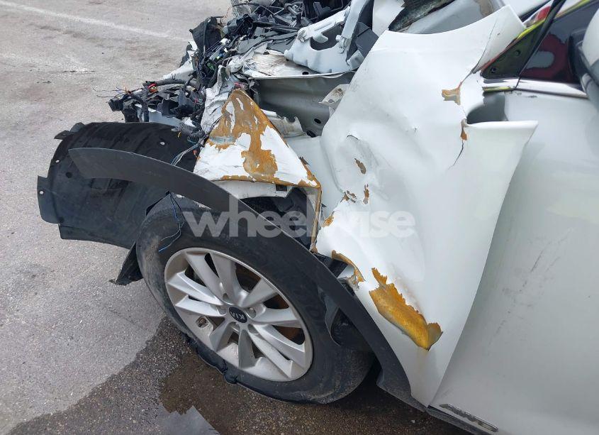 Photo 6 of 2019 Kia Sorento 2.4L LX (VIN 5XYPGDA33KG440074)