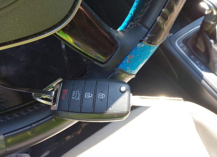 Photo 11 of 2019 Kia Sorento 2.4L LX (VIN 5XYPGDA33KG440978)