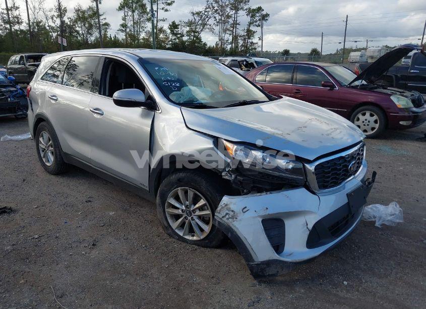2019 Kia Sorento 2.4L LX (VIN 5XYPGDA33KG515128) main photo