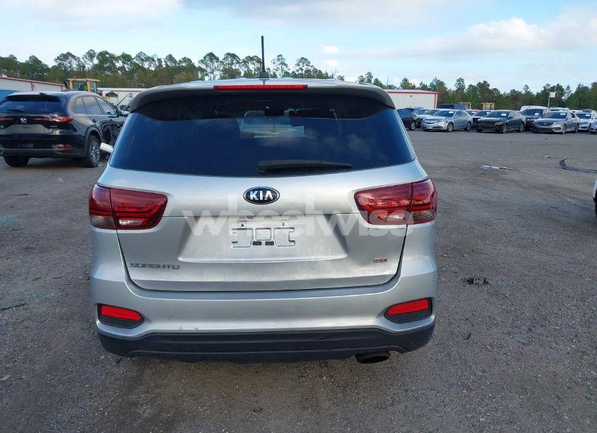 Photo 16 of 2019 Kia Sorento 2.4L LX (VIN 5XYPGDA33KG515128)