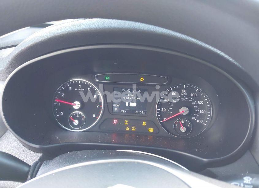 Photo 7 of 2019 Kia Sorento 2.4L LX (VIN 5XYPGDA33KG515128)