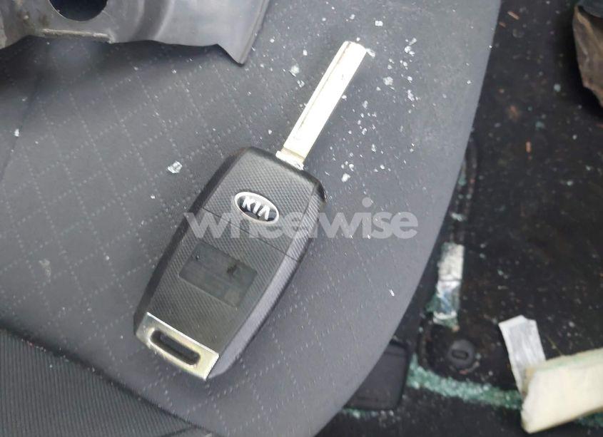 Photo 11 of 2020 Kia Sorento 2.4L LX (VIN 5XYPGDA33LG627395)