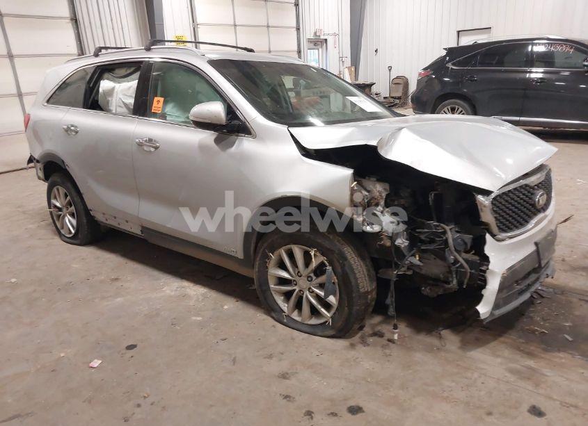 2016 Kia Sorento 2.4L LX (VIN 5XYPGDA34GG024347) main photo