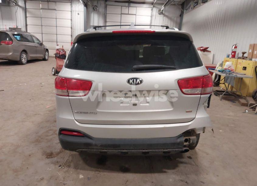 Photo 16 of 2016 Kia Sorento 2.4L LX (VIN 5XYPGDA34GG024347)