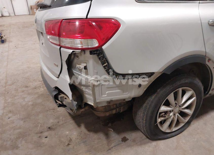 Photo 20 of 2016 Kia Sorento 2.4L LX (VIN 5XYPGDA34GG024347)