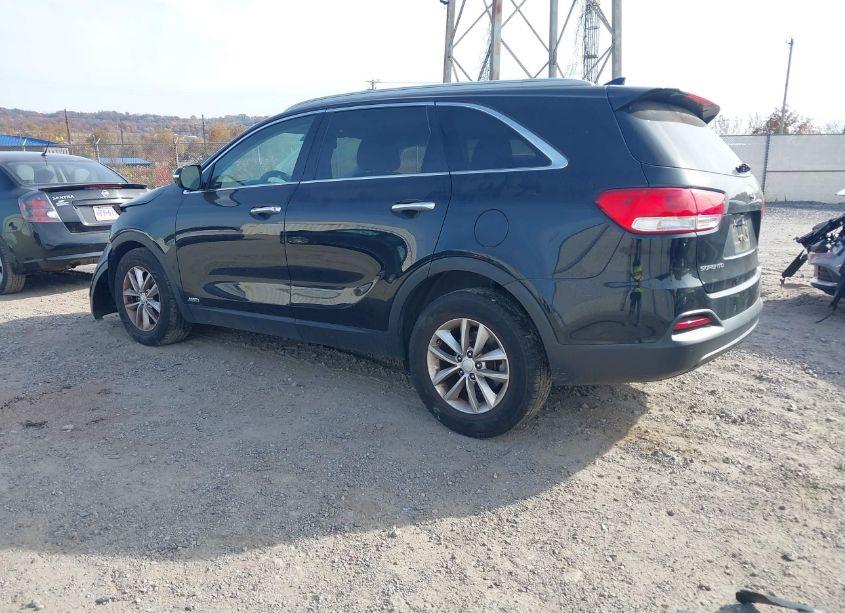 Photo 3 of 2016 Kia Sorento LX/L (VIN 5XYPGDA34GG047515)