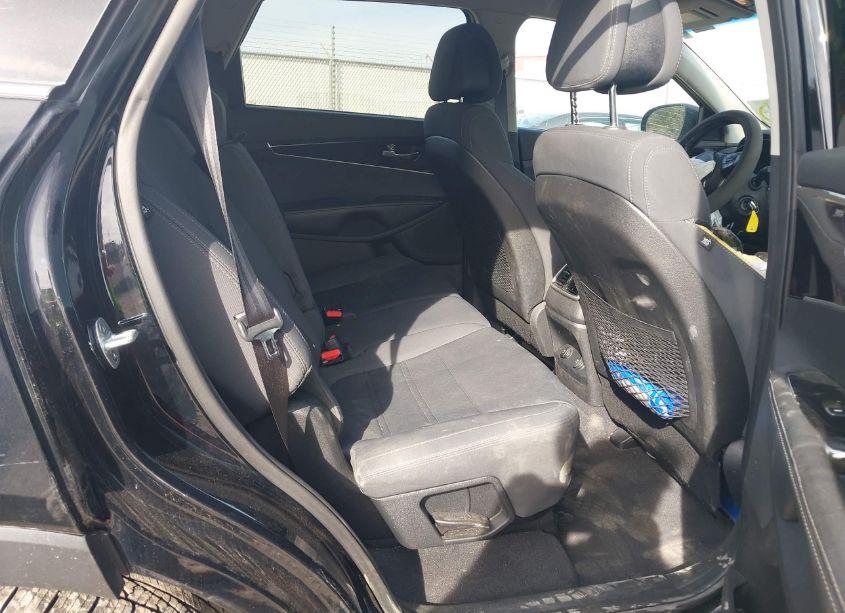 Photo 8 of 2016 Kia Sorento LX/L (VIN 5XYPGDA34GG047515)