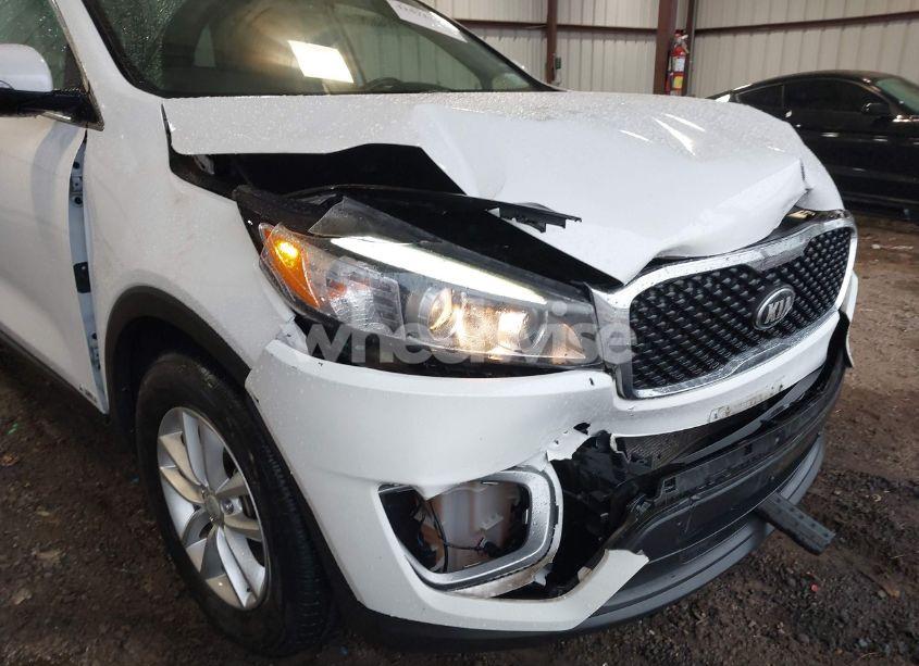 Photo 6 of 2016 Kia Sorento 2.4L LX (VIN 5XYPGDA34GG109897)