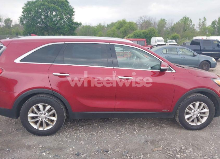 Photo 13 of 2016 Kia Sorento 2.4L LX (VIN 5XYPGDA34GG112802)