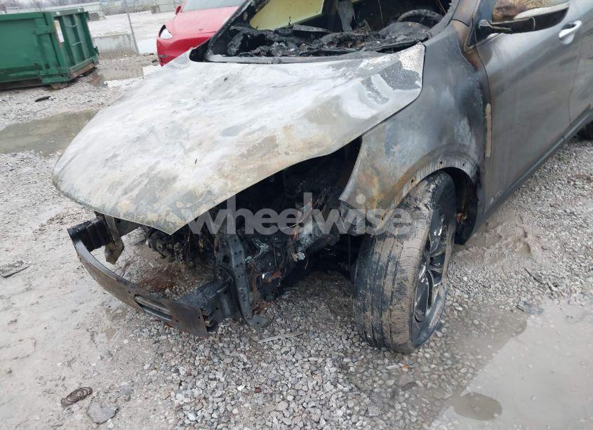 Photo 13 of 2016 Kia Sorento 2.4L LX (VIN 5XYPGDA34GG137067)