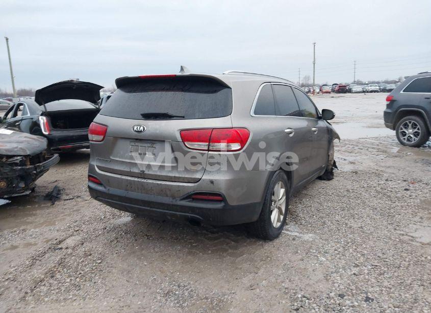 Photo 4 of 2016 Kia Sorento 2.4L LX (VIN 5XYPGDA34GG137067)