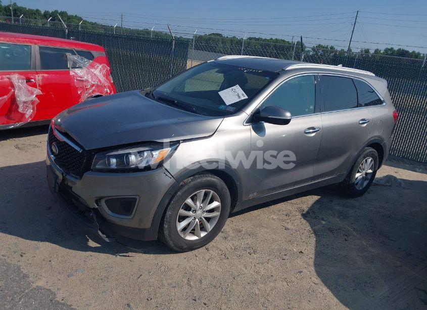 Photo 2 of 2016 Kia Sorento 2.4L LX (VIN 5XYPGDA34GG170537)