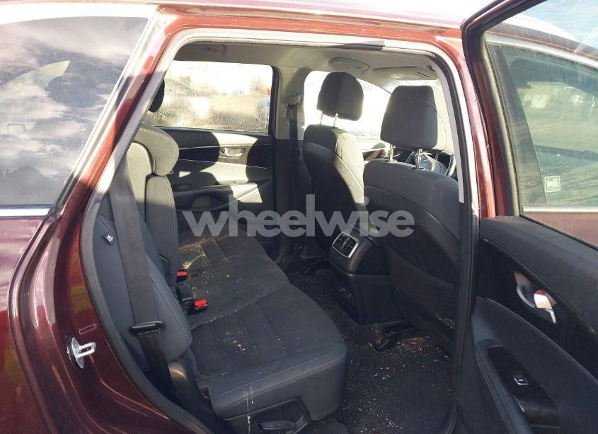 Photo 8 of 2017 Kia Sorento 2.4L LX (VIN 5XYPGDA34HG199893)