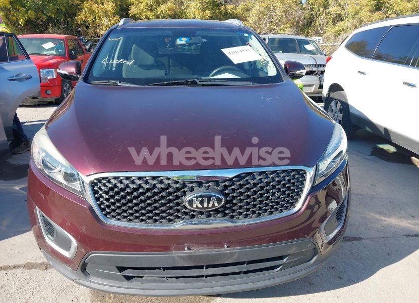 Photo 6 of 2017 Kia Sorento 2.4L LX (VIN 5XYPGDA34HG282918)