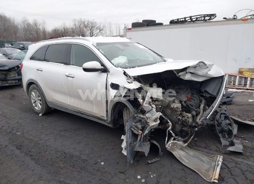 2018 Kia Sorento 2.4L LX (VIN 5XYPGDA34JG423007) main photo