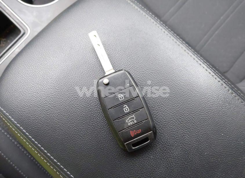 Photo 11 of 2018 Kia Sorento 2.4L LX (VIN 5XYPGDA34JG423007)