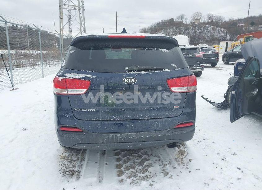Photo 17 of 2016 Kia Sorento 2.4L LX (VIN 5XYPGDA35GG016029)