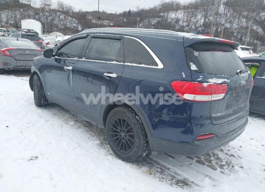 Photo 3 of 2016 Kia Sorento 2.4L LX (VIN 5XYPGDA35GG016029)