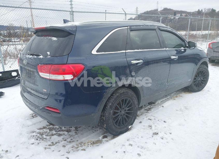 Photo 4 of 2016 Kia Sorento 2.4L LX (VIN 5XYPGDA35GG016029)
