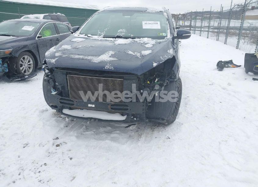 Photo 6 of 2016 Kia Sorento 2.4L LX (VIN 5XYPGDA35GG016029)