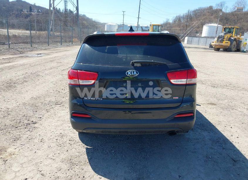 Photo 16 of 2016 Kia Sorento 2.4L LX (VIN 5XYPGDA35GG055431)