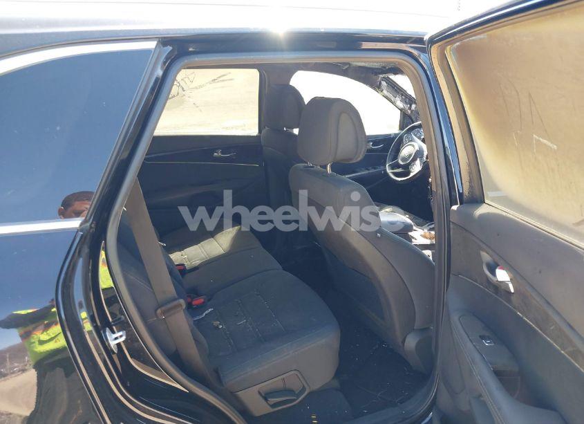 Photo 8 of 2016 Kia Sorento 2.4L LX (VIN 5XYPGDA35GG055431)