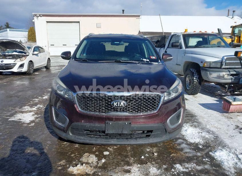 Photo 12 of 2016 Kia Sorento 2.4L LX (VIN 5XYPGDA35GG061424)