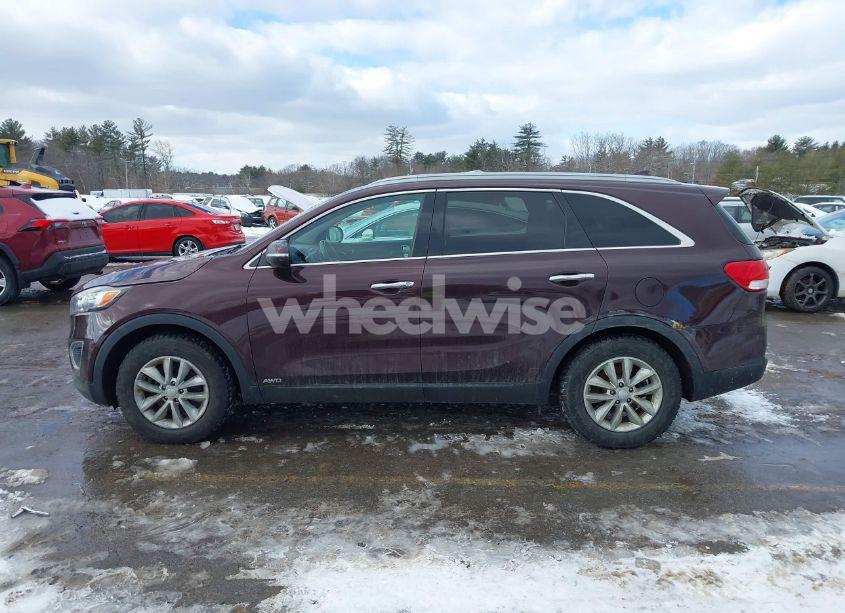 Photo 14 of 2016 Kia Sorento 2.4L LX (VIN 5XYPGDA35GG061424)