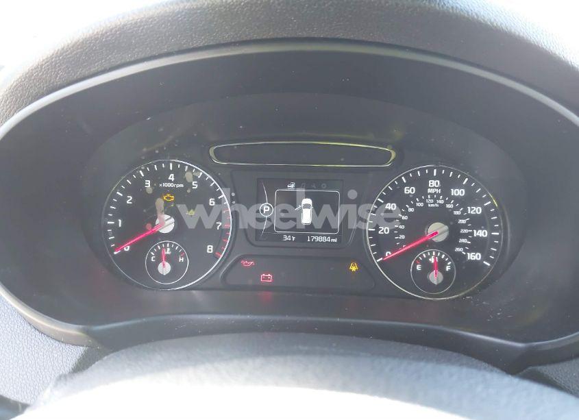 Photo 7 of 2016 Kia Sorento 2.4L LX (VIN 5XYPGDA35GG061424)